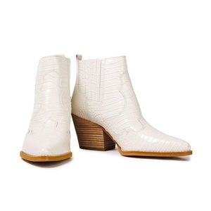 Sam Edelman White Crocodile Winona Booties